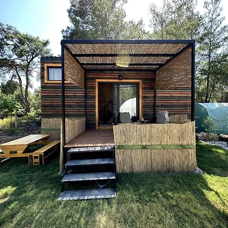 Pavlonya Guest Farm - Tiny House Сasa de vacaciones